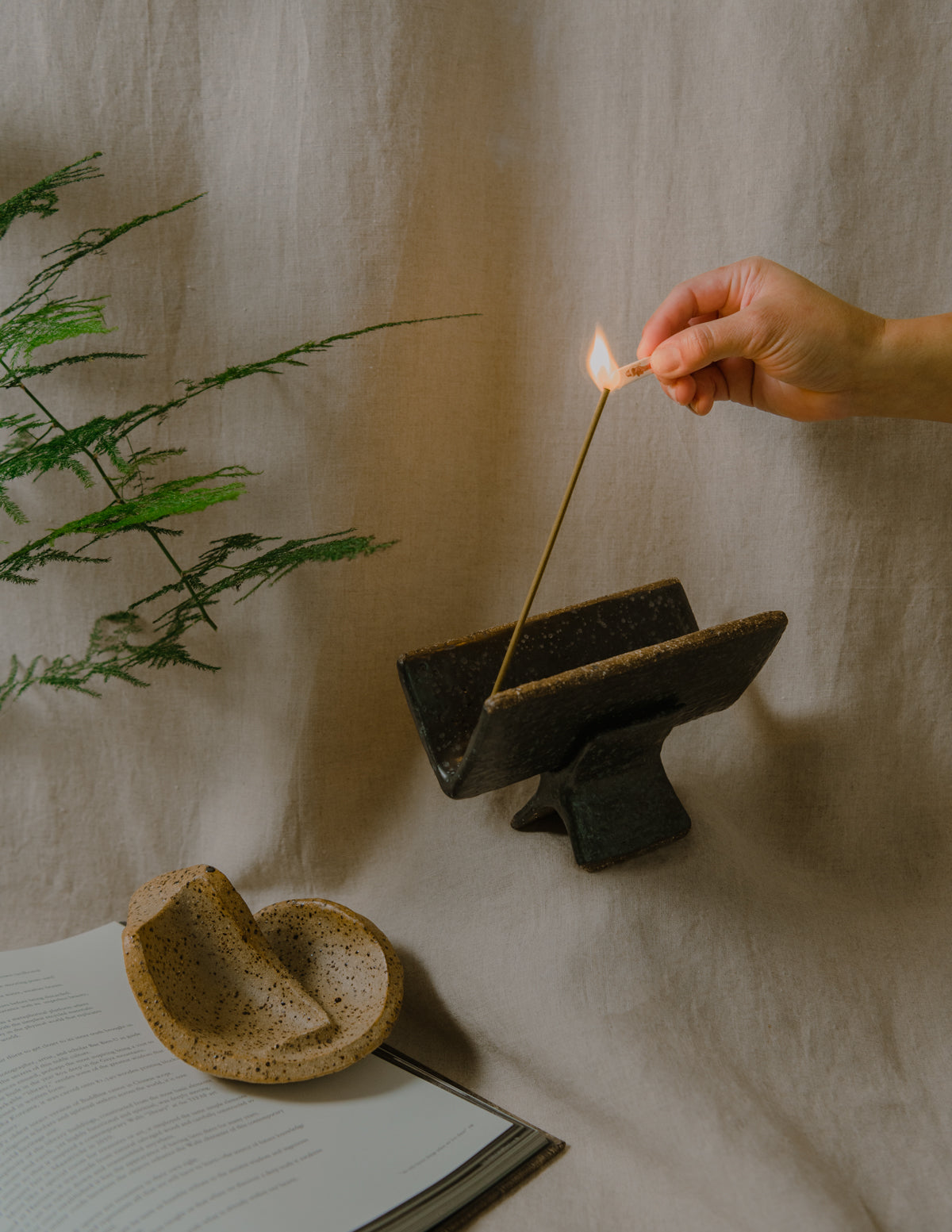 Libro Incense Holder – Kimu